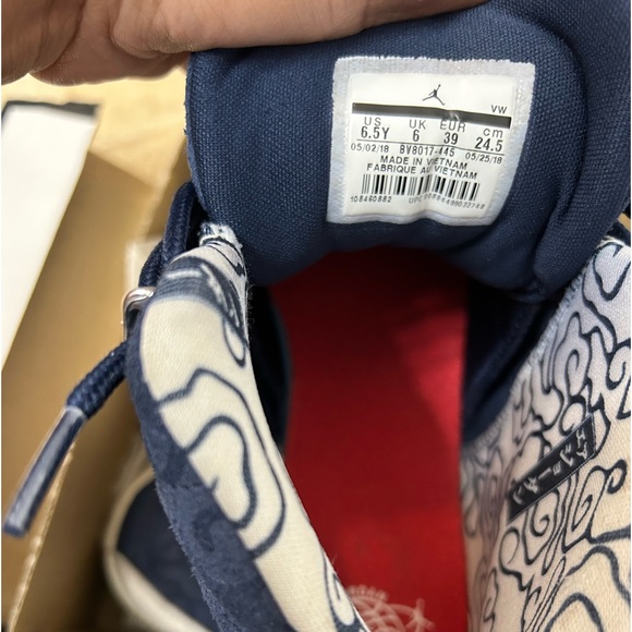 6.5Y Chinese new year 12, Retro RedPRM(GS) suede has box - Picture 13 of 15